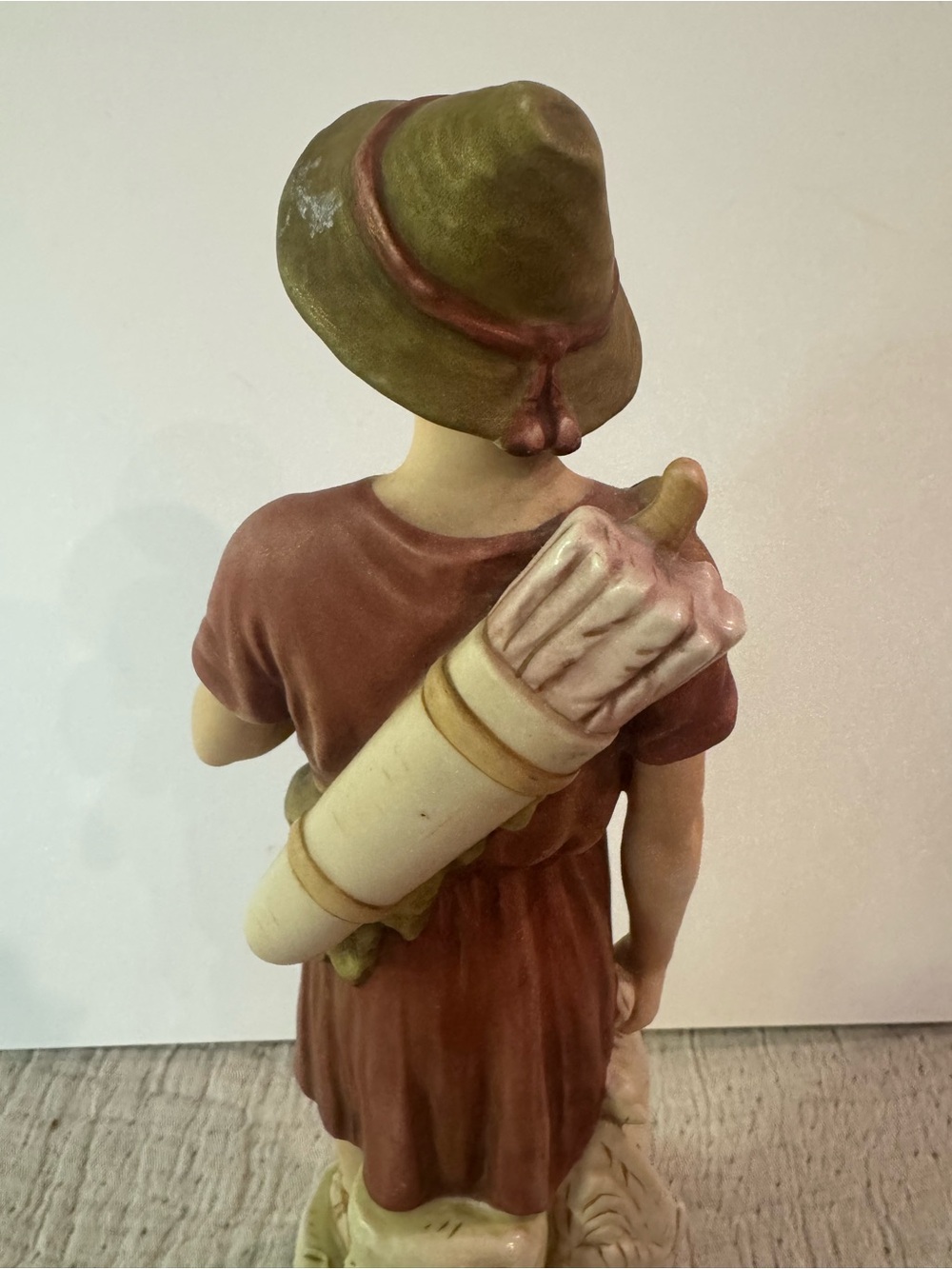 Royal Dux Boy Hunter with Goose and Arrows in Quiver Signed and Number 2065 - Picture 5 of 12